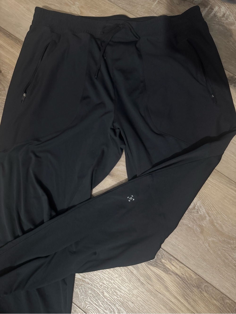lululemon athletica Black Men’s Performance Joggers - Picture 2 of 2